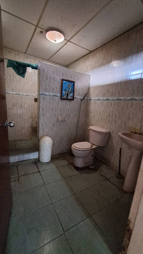 En Venta Galpón Con Casa, En Santa Rita. Yb7263
