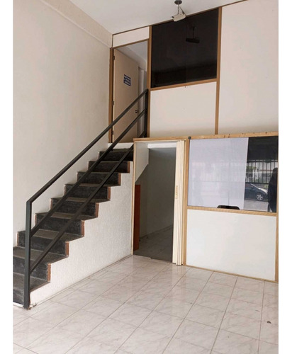 Local En Alquiler Calle Junin Barrio Lourdes Maracay Aragua