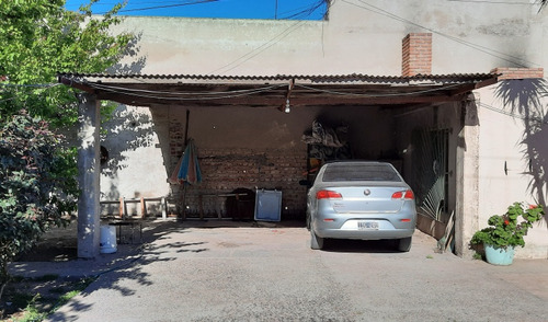 Imagen 5 de 9 de Inmueble De 525 M2 Dos Casas / Vivienda O Comercial -trelew