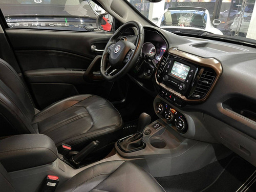 Imagem 10 de 10 de Fiat Toro 2.4 16v Multiair Flex Volcano At9