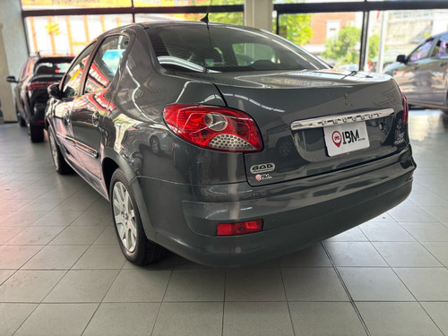 Peugeot 207 1.6 Sedan Xt