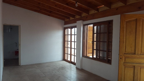 Imagen 4 de 12 de Local Con Vivienda En Venta En Ituzaingo Norte