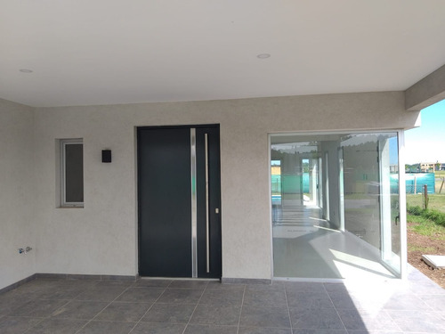 Imagen 14 de 19 de Excelente Casa En Alquiler De 4 Ambientes En Barrio San Felipe - Canning