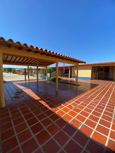 Casa En Conj Res. Laguna 2, San Antonio Sur