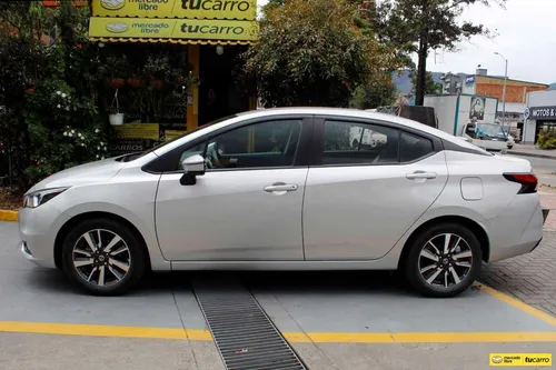Nissan Versa 1.6 Sense Mt