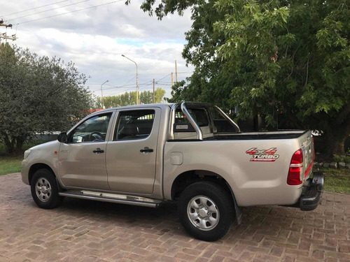 Toyota Hilux 2.5 Cd Dx Pack I 120cv 4x4 2013