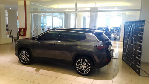 Imagen 16 de 18 de Jeep Compass Limited Plus 1.3 Turbo 2023+