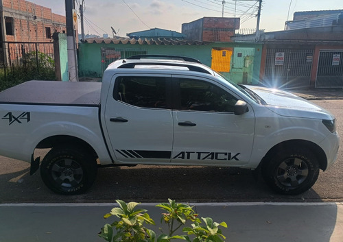 Nissan Frontier 2.3 Attack Cab. Dupla 4x4 Aut. 4p