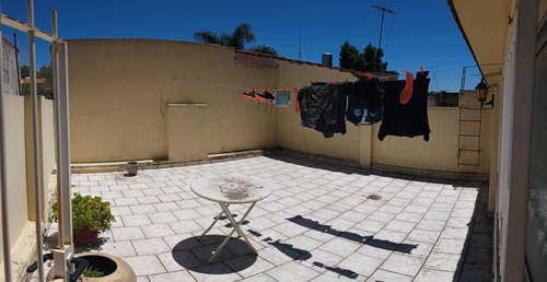 Imagen 5 de 14 de P.h. 3 Amb. Al Frente Con Garage - Patio - Terraza