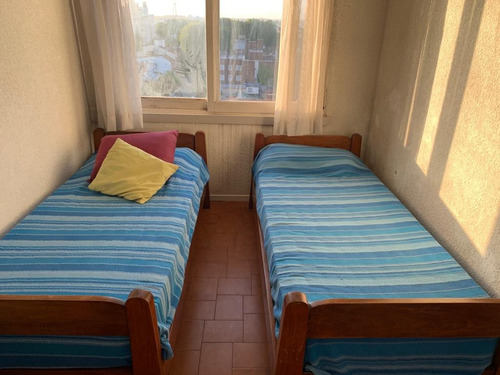 Venta. Departamento 3 Ambientes. 60 M². Edificio Frente Al Mar. Miramar