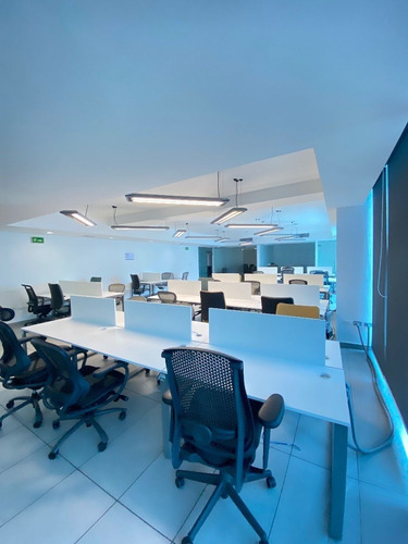 Alquilo Local De Oficina En Torre Corporativa Y Profesional ! 200 Mts .