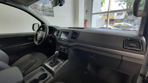 Imagen 8 de 25 de Volkswagen Amarok 3.0tdi V6 Comfortline 4x4 At 258cv Financi