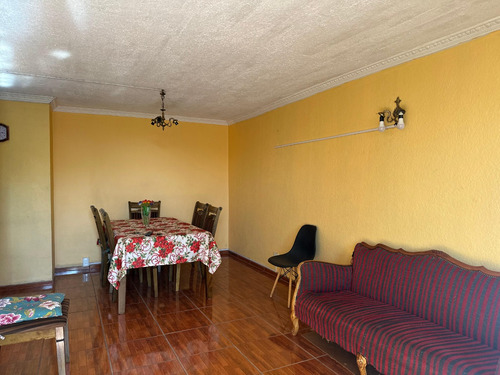 Bello Departamento Villa Portales Con Vista A La Cordillera