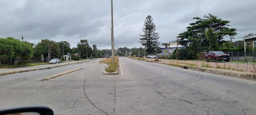 Se Vende La Mitad De Un Terreno De 580m2 En Barra De Carrasco