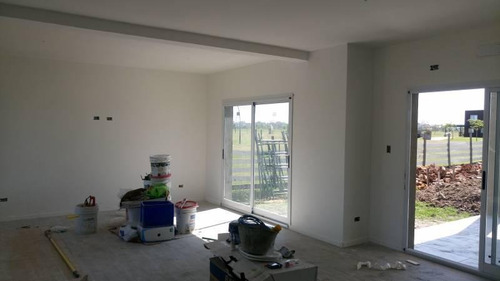 Imagen 5 de 16 de Muy Linda Casa En Vistas - Puertos De Escobar