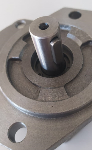 Bomba De Engrenagem Hidráulica 4 Cm³ Sae A Eixo 18mm