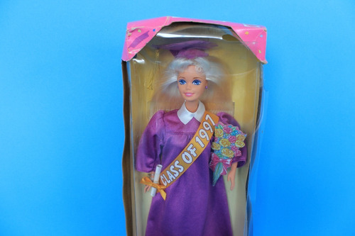 Graduation Barbie 1996 Caja Maltratada (Usado)