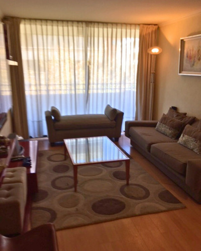 Hermosa Residencia Ubicada A Pasos Del Metro Colón.