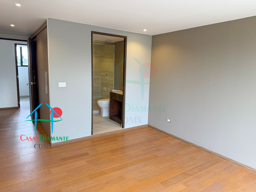 Mariscal Sucre D. Moderno Departamento En Venta Con Terraza Privada