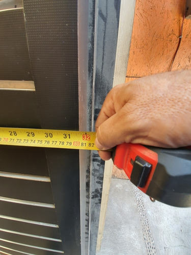 Imagen 8 de 10 de Exhibidores Panel Ranurado Con Insertos De Aluminio