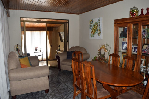 Imagen 15 de 17 de Venta Casa En San Rafael Heredia, A Un Costado Del Condominio Altos De Palermo