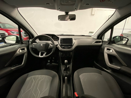 Imagen 7 de 17 de Peugeot 208 1.5 5p Allure 2017