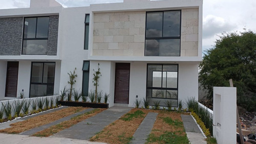 En Venta Casa En Juriquilla San Isidro, 3 Recamras, 2.5 Baño