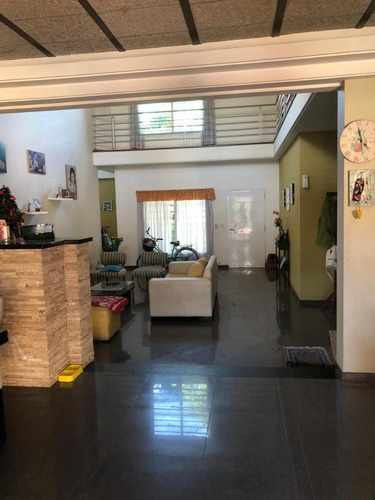 Imagen 4 de 26 de Hermosa Casa, Detalles De Calidad