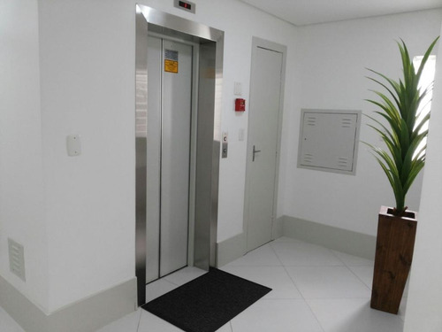 Imagem 8 de 11 de Sala Comercial Na Rio Branco - Centro De Florianópolis - Sa0814