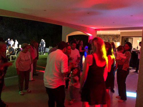 Servicio De Dj Sonido E Iluminación Eventos 15 Años, Fiestas