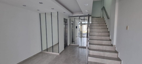 Imagen 3 de 8 de Departamento En Alquiler En Lanus Oeste