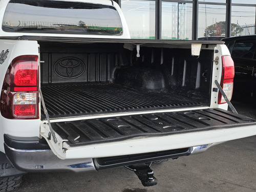 Toyota Hilux 2.8 STD 4X4 CD 16V DIESEL 4P MANUAL