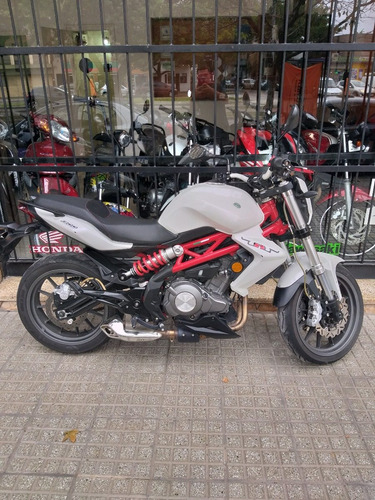 Imagen 2 de 10 de Benelli Tnt 300
