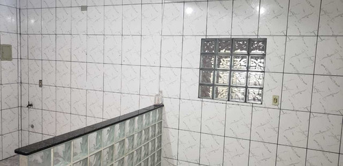 Imagem 8 de 13 de Casa 4 Cômodos