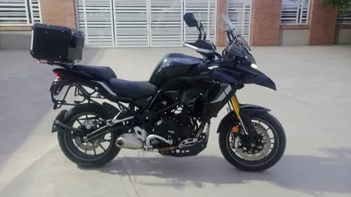 Vendo O Permuto Trk 502 Modelo 2023 En Excelentes Condicione