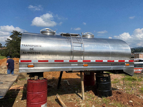 Tanque En Acero Inoxidable 5.500 Litros Transporte De Leche