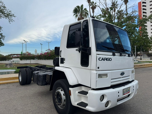 Ford Cargo 1721 2010