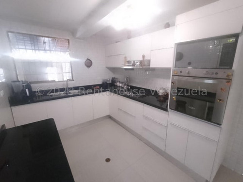 Casa En Venta La Morita I Urb El Rosal (pozo De Agua Propio) 25-13052 Apd