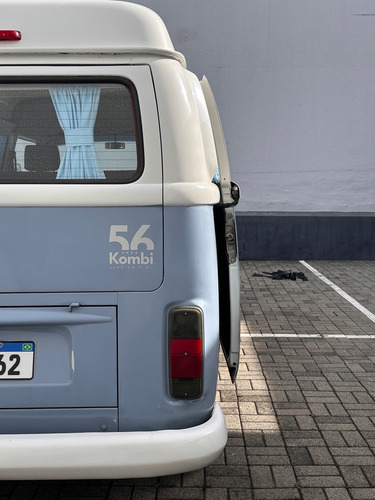 Volkswagen Kombi 1.4 Total Flex 3p