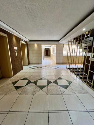 Excelente Privado. Edificio Imperio Ii. 21 Mts2.