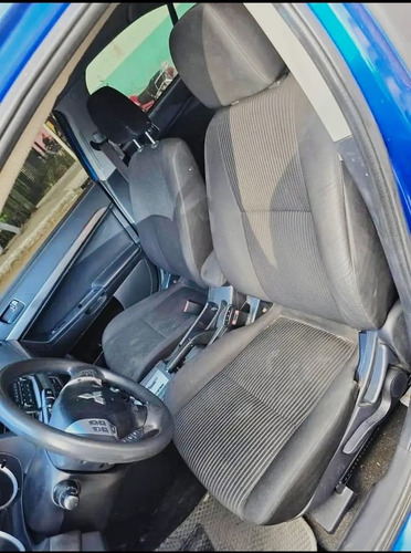 Mitsubishi Lancer Es 2015