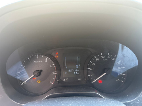 Nissan NP300 2.5 Estacas Dh Aa Mt