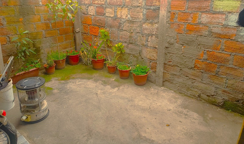 Vendo Casa 2d 1b Ubicada En Sector De Puen Alto