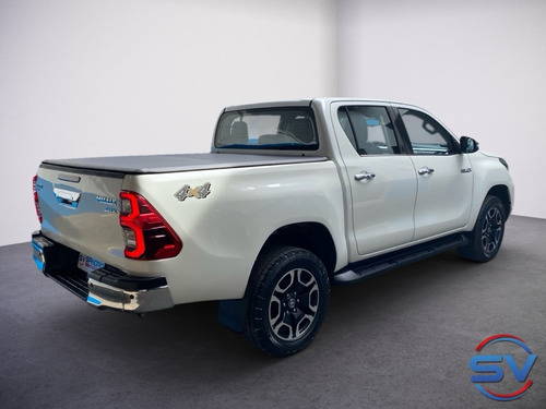 Toyota Picape Cabine Dupla SRX 2.8 TDI CD 4x4 (Aut)