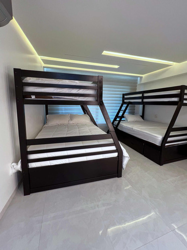 Espectacular Apartamento En Isla Paraíso Conterraza Y Muelle