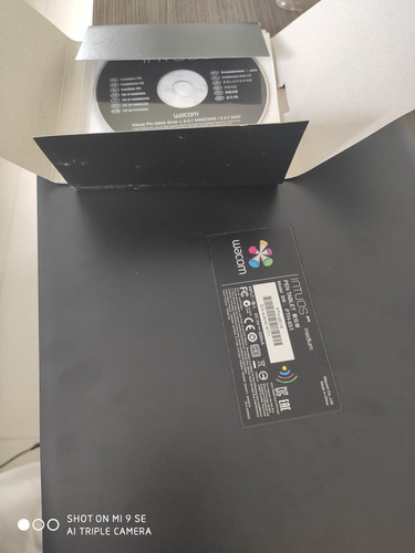 Wacom Intuos Pro Média Com Capa Protetora