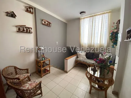 Casa En Venta En El Llanito