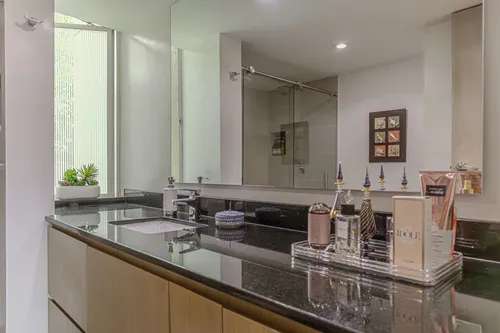 Apartamento En Venta En El Tesoro. Cod V21429