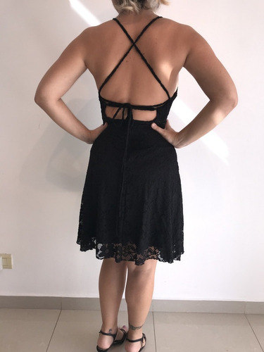 Vestido Negro Corto, Con Transparencias, Cruzado Atrás T1