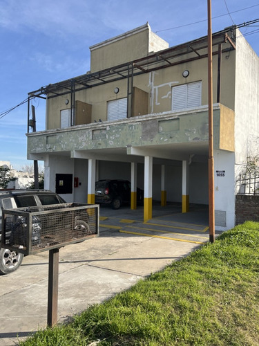 En Venta Departamento De 2 Dormitorios En Oro Verde